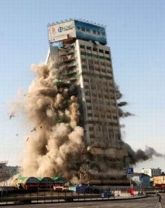 Demolicin de un edificio