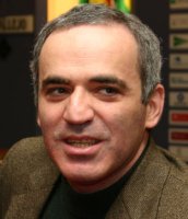 Kasparov sonriente