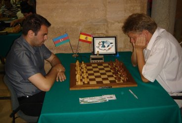 Mamedyarov y Shirov antes de empezar